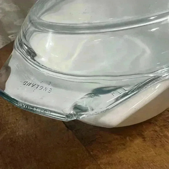 *Vintage* 1980s Pyrex England Blue Iris & Country Autumn  covered dish. - Picture 4 of 7